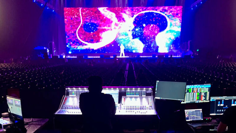 Oasis Enterprises Lights Up Mark Stavstev’s Show with ETC Apex 5 at Coca-Cola Arena! ????✨